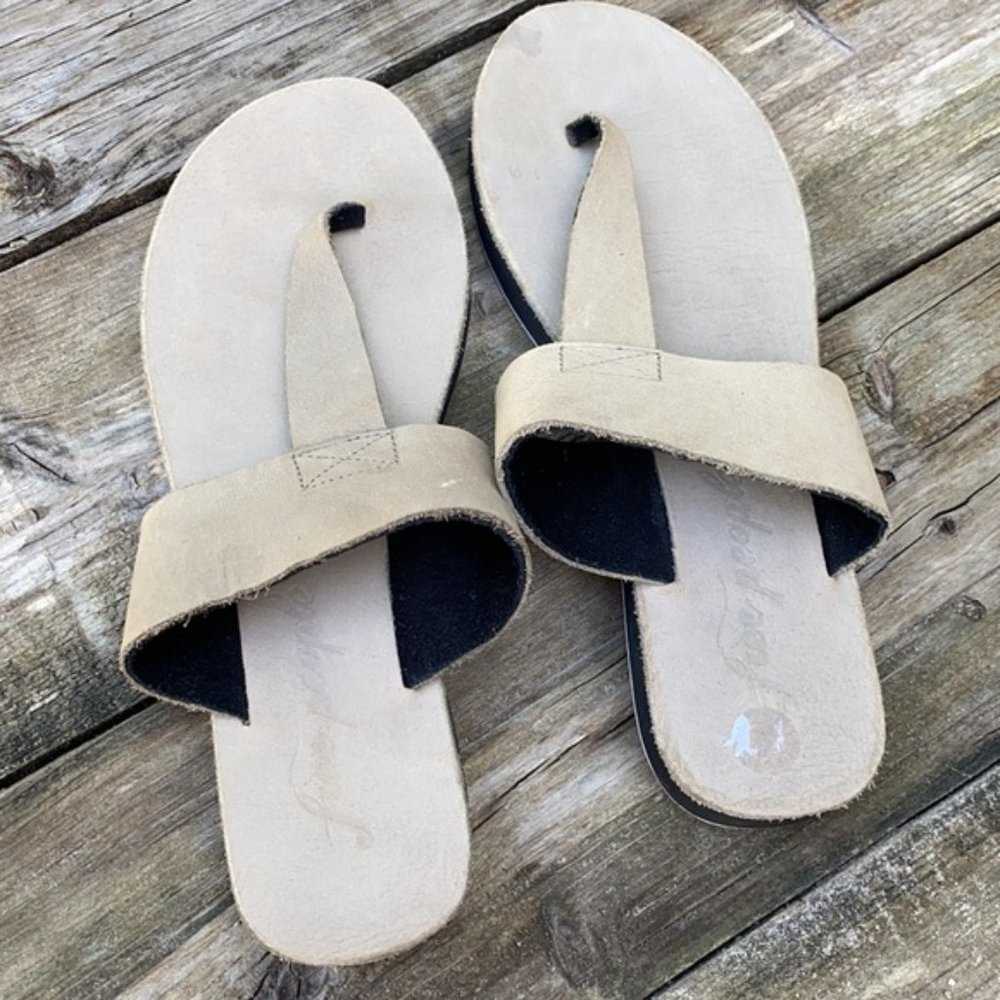 Free People - Gray Thong Sandal size 38 (8)